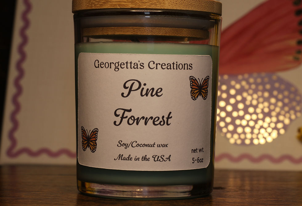 Discover Pine Forrest at Georgetta's, where our candles bring you the fresh, clean scent of a peaceful forest. Each product is made by hand using eco-friendly ingredients, giving you a refreshing break from daily life. Ideal for those who love nature's soothing senses and well-being. Enjoy nature and art together with Georgetta.