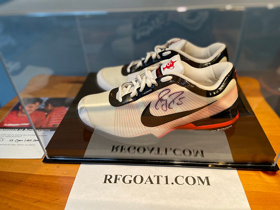 Roger Federer Match Worn Signed Custom 2009 US Open 'Tweener