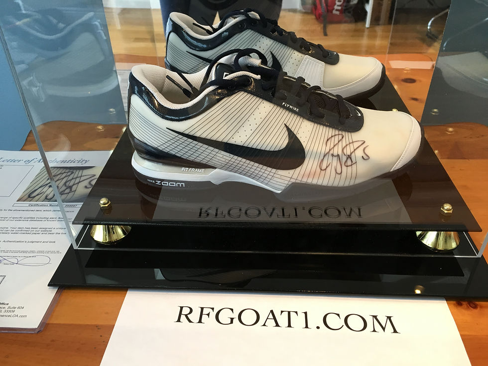 Miniatura: Roger Federer firmó un zapato Nike de PE personalizado Indian Wells