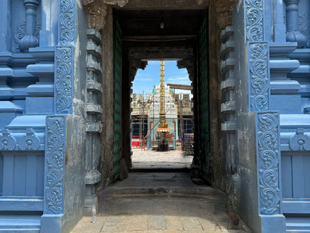 The entrance of the Bhakthavatsala Perumal Temple, Thiruninravur