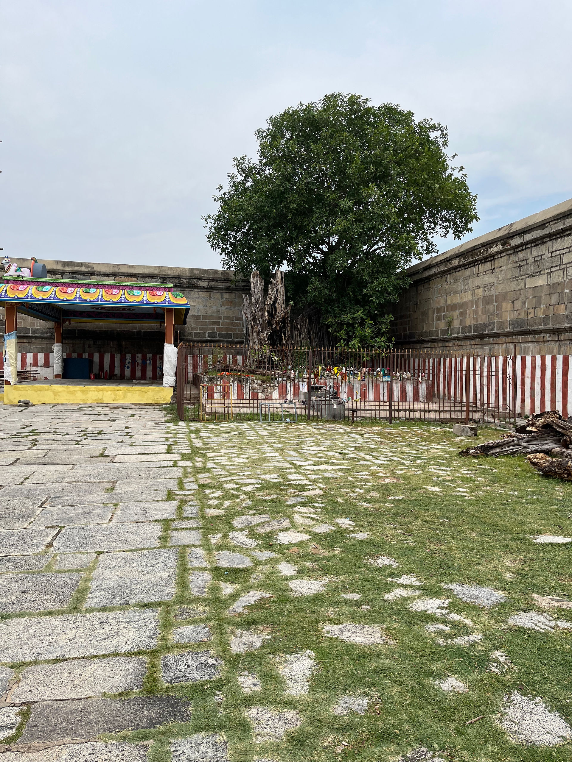 Thiruvalankadu