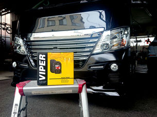 VIPER5906Vエンジンスターター内蔵カーセキュリティ施工