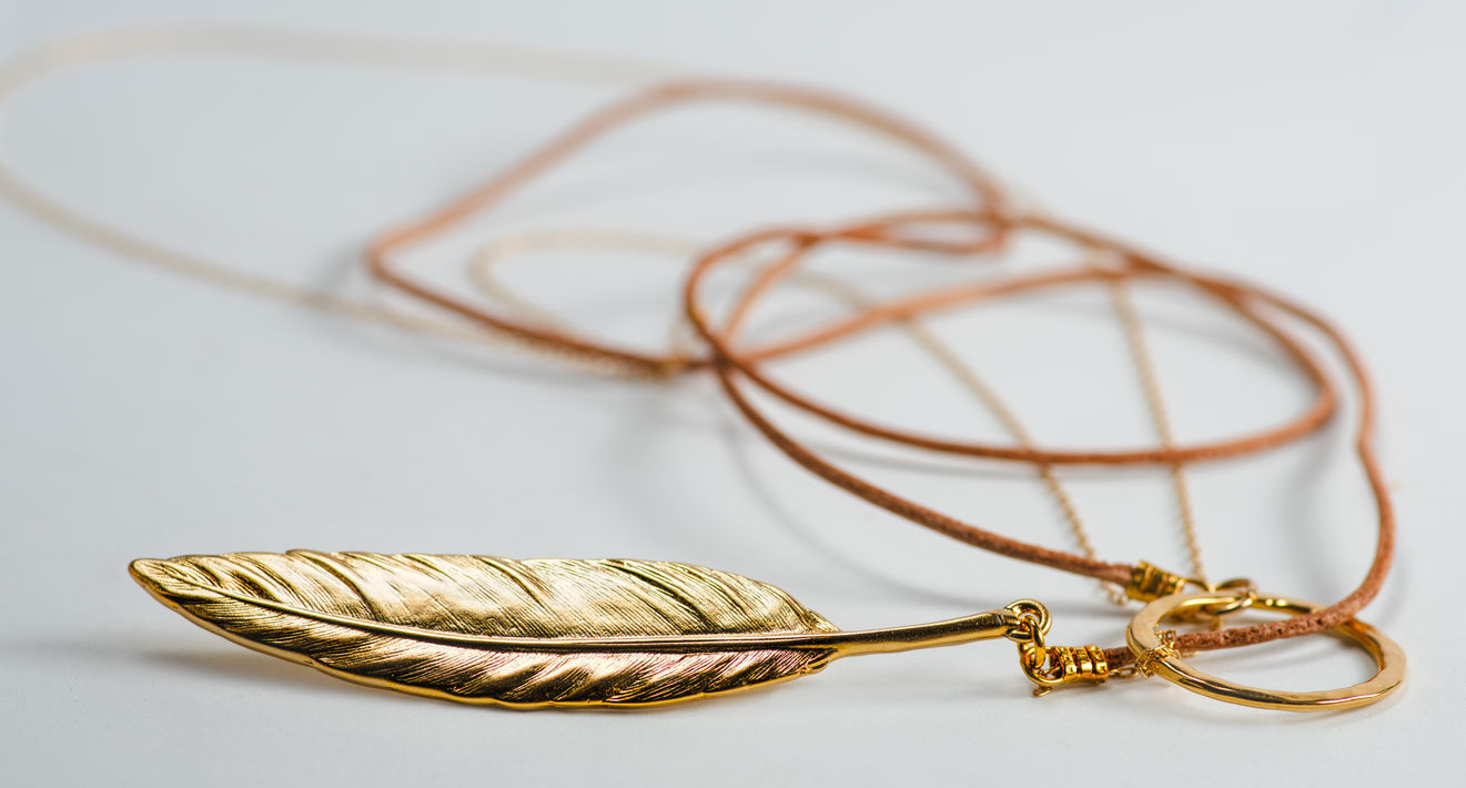 Collins Ryan - L'artiste: product photography, commercial photography