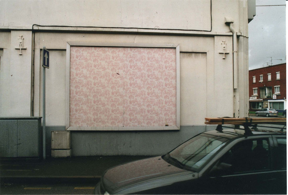 Panneau recouvert de papier-peint