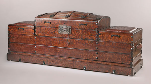 Camel Back Peg Corner-Combo Trunk