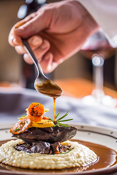 wellness, spa, bem-estar, ginásio, conforto, luxo, Alentejo, Algarve, Lisboa, Porto, Castelo de Vide, Évora, Lagos, Albufeira, amenities, luxo, conforto, piscina, gastronomia, tradição, cultura, caminhada, trilhos, Portugal, clássico, alohamento, casais, quartos, familia, amigos, bar, restaurante