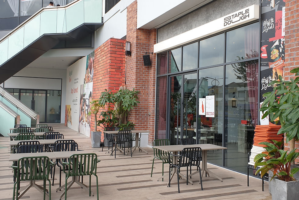 Dedicated alfresco section for pet owners to dine with their paw kids.