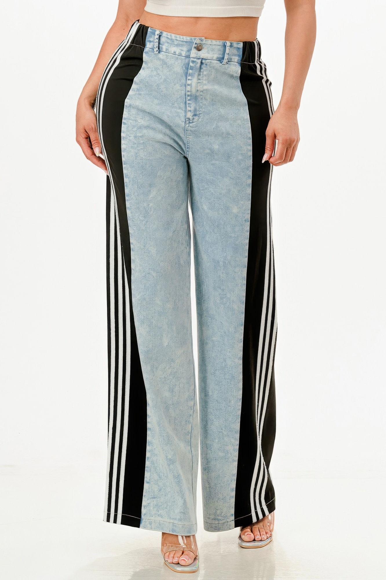 Wide Leg Jeans With Stripe Detail