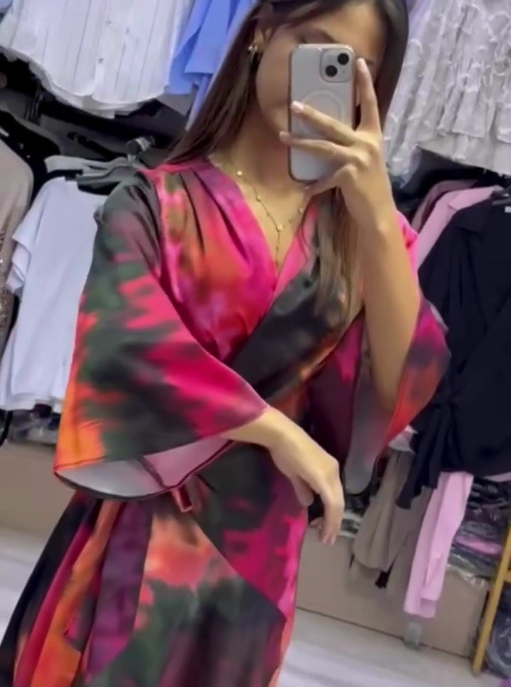 الصورة المصغرة: 🌸Saten Kruvaze Bağlamalı Elbise