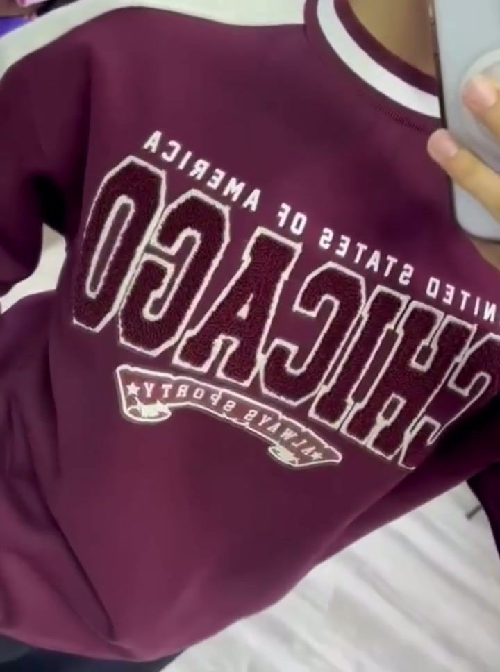 Thumbnail: 3 iplik şardonlu kabartma baskılı sweatshirt
