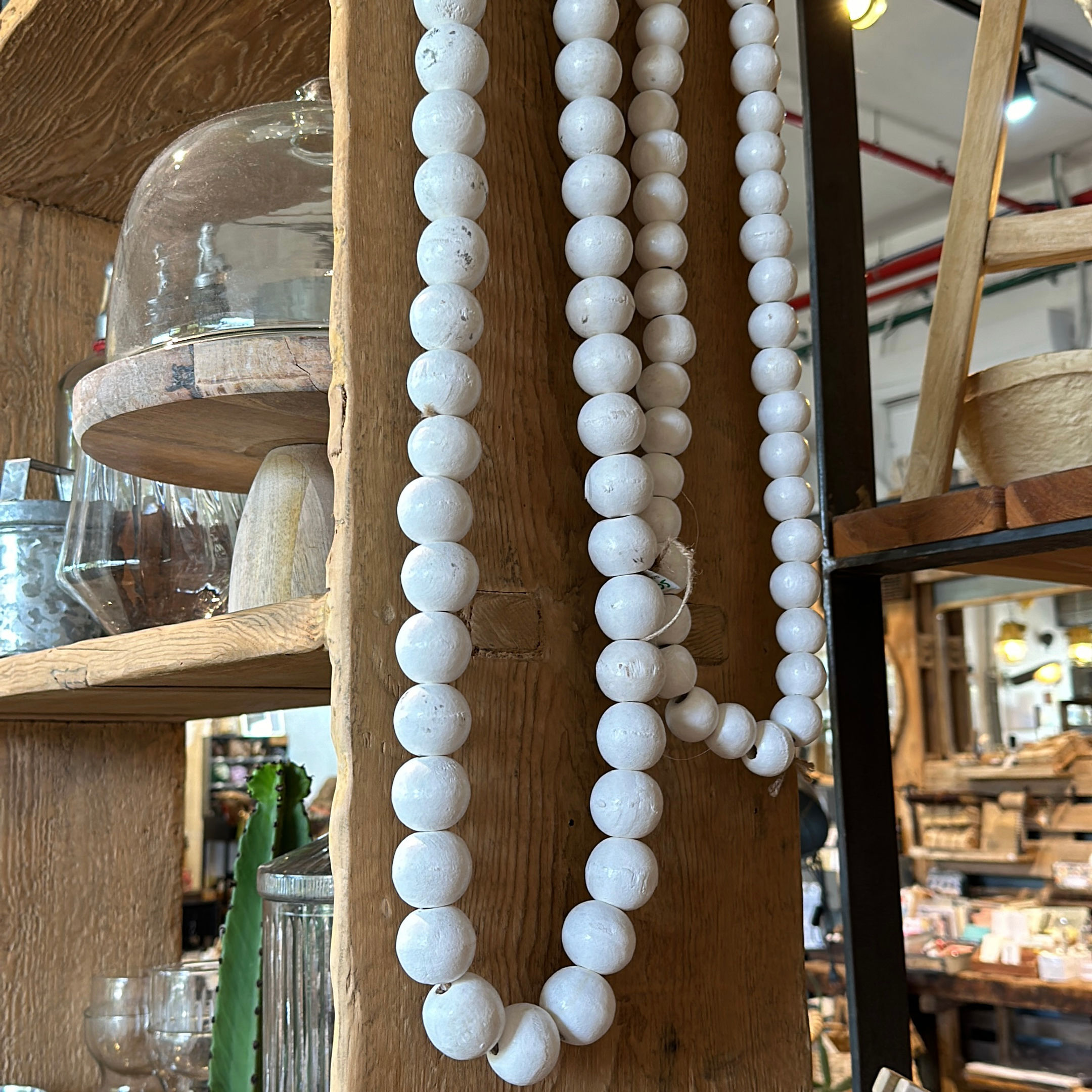 שרשרת חרוזי עץ