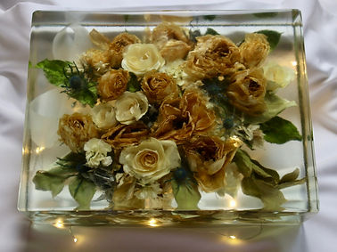 Wedding Bouquet in a 12"x9" Rectangle