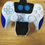 Miniaturbild: PS5 DualSense AB kontroler – obnovljen sa Hall efektom TMR stickova