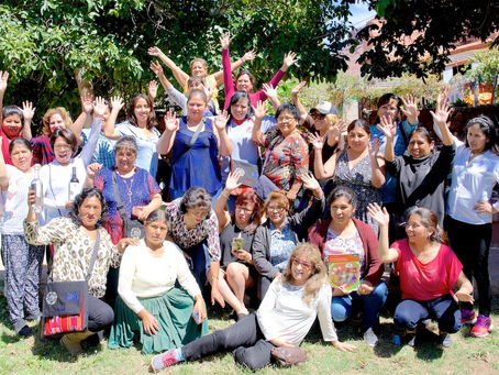 Grupo de mujeres bolivianas