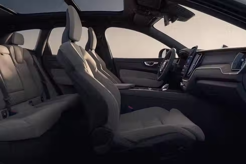 2026_volvo_xc60_4dr-suv_t8-ultra_i_oem_1_1600x1067.jpg