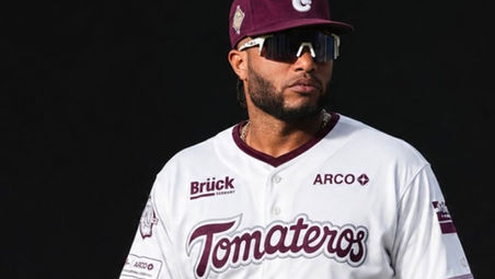 ROBINSON CANÓ SI FIRMÓ CONTRATO CON TOMATEROS