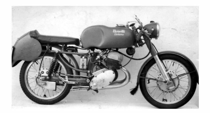 foto de la moto benelli años 1950