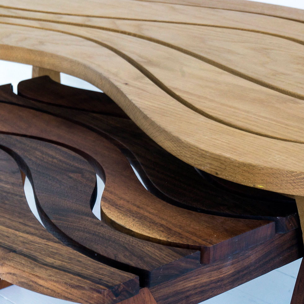 Thumbnail: Wavy Table Set