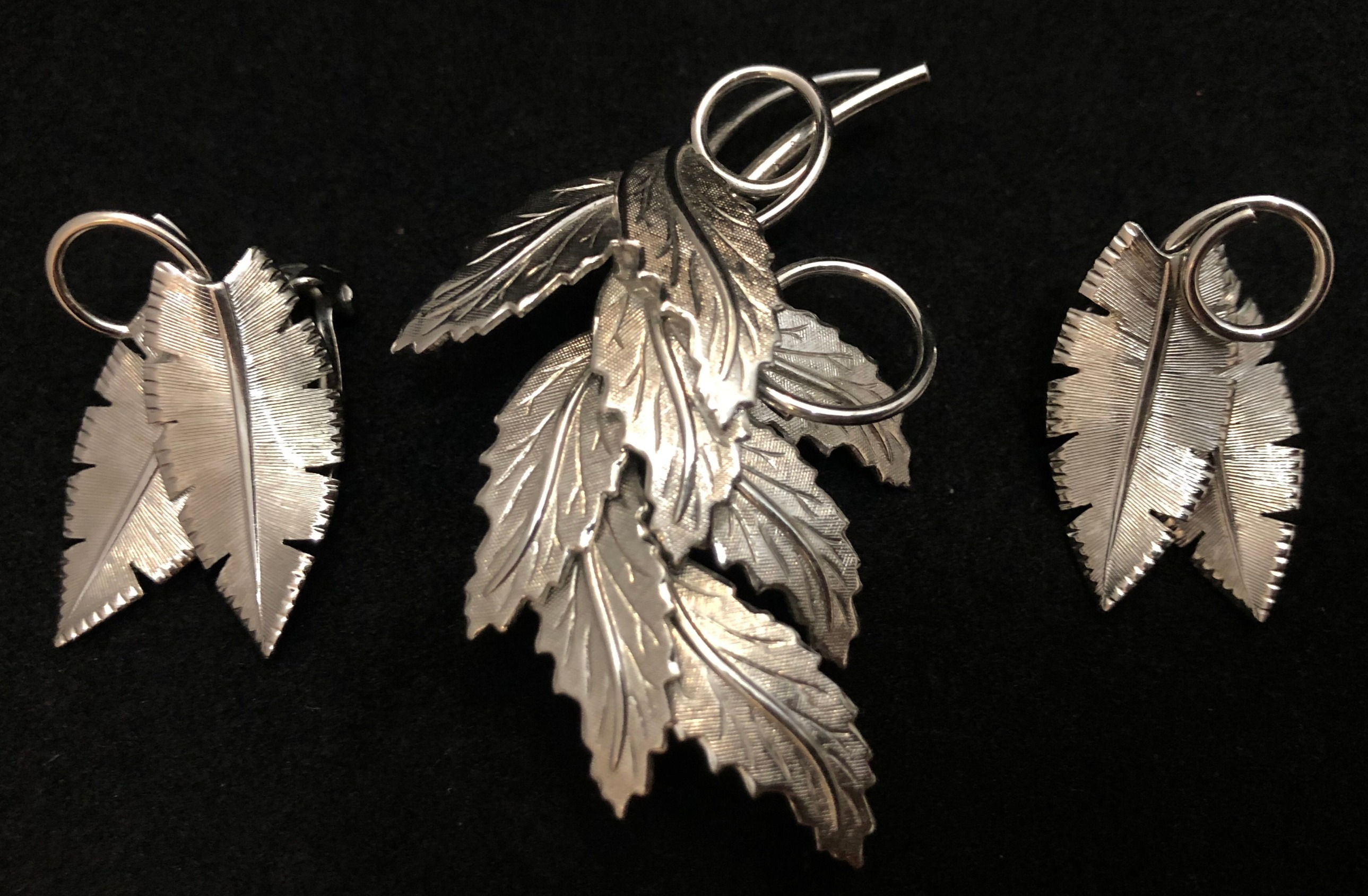 Leaf Pin & Earrings (Clip-On)