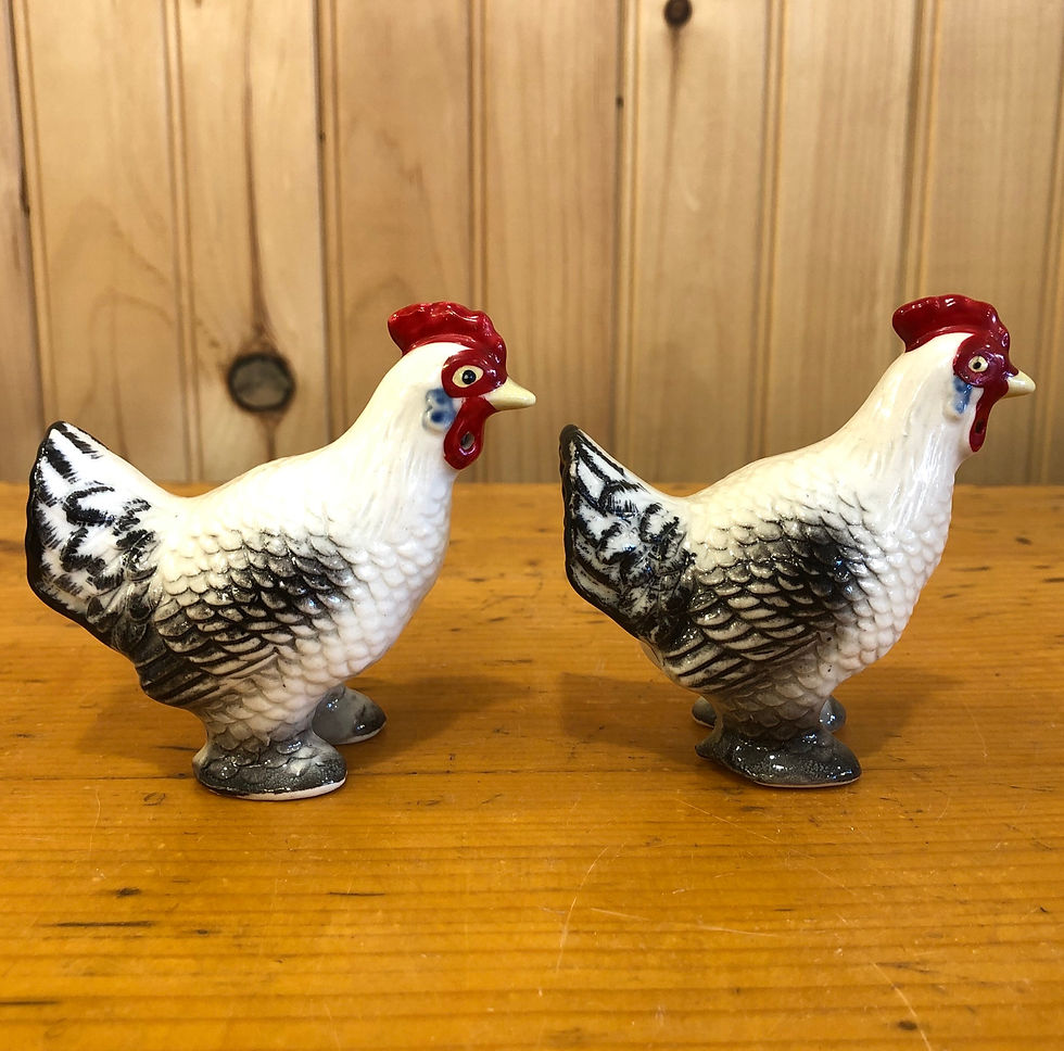 Thumbnail: Vintage Chicken Salt & Pepper Shaker Set