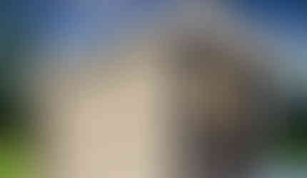 Experience ultimate relaxation with our Contemporary Pool House. 🏊♀️☀️ Discover 283 sqft of stylish design, complete with a bar, bathroom, and dining areas. Your perfect poolside getaway awaits! #PoolHouseGoals 🏠🌴🍹