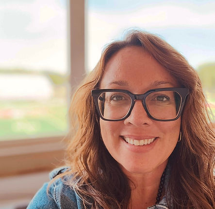 Molly Mathias Headshot.jpg