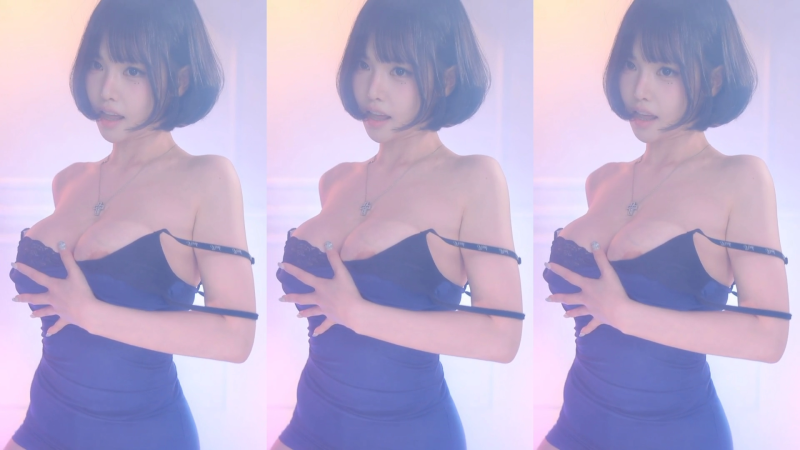 💋 This Short Dress BJ Insane Areola Slip at 22:07 Got Everyone Hooked