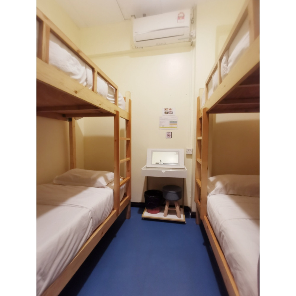 BUNK BED(price for a bed)背包客房(价格为每床价格)