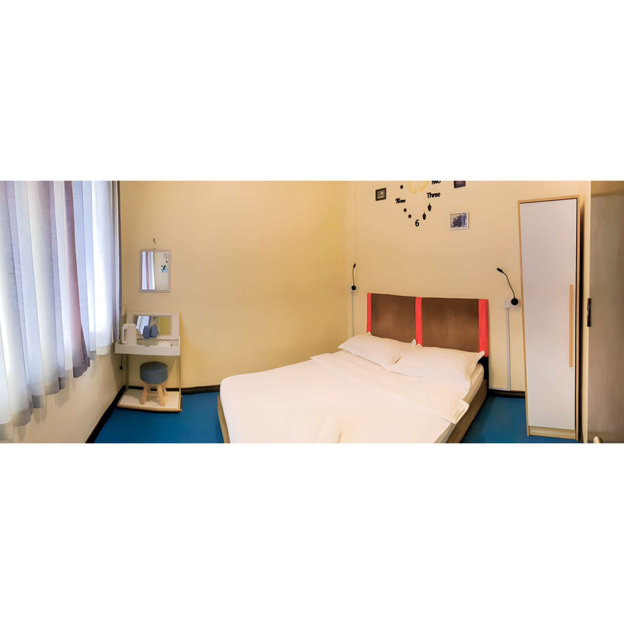 QUEEN BED WITH WINDOW大床房(有窗)