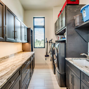 45-Laundry Room.jpeg
