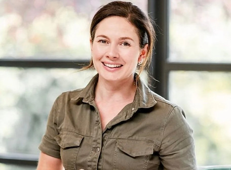 Fiona-dowling-tutor-profile_edited.jpg