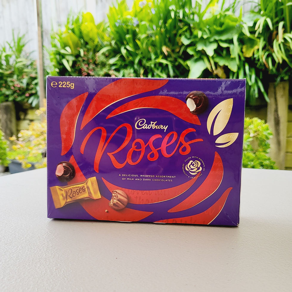 Thumbnail: Cadbury Roses Chocolate Gift Box 225g