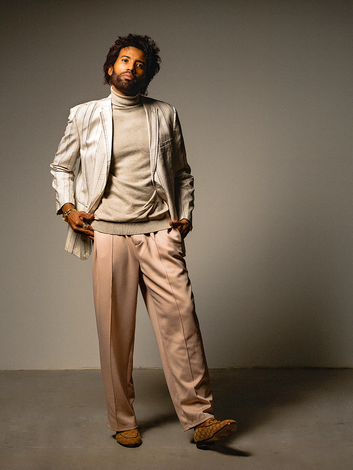 Actor Kelvin Taylor, Australia, New Zealand, African American, IMDB, Wikipedia, Miami Vice, Spartacus, Power Rangers, Ash Vs Evil Dead, Power, Starz, Emmy Nominated, International