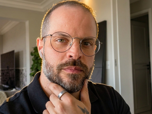 Distração é confusão sobre o que importa por Henry Ayres