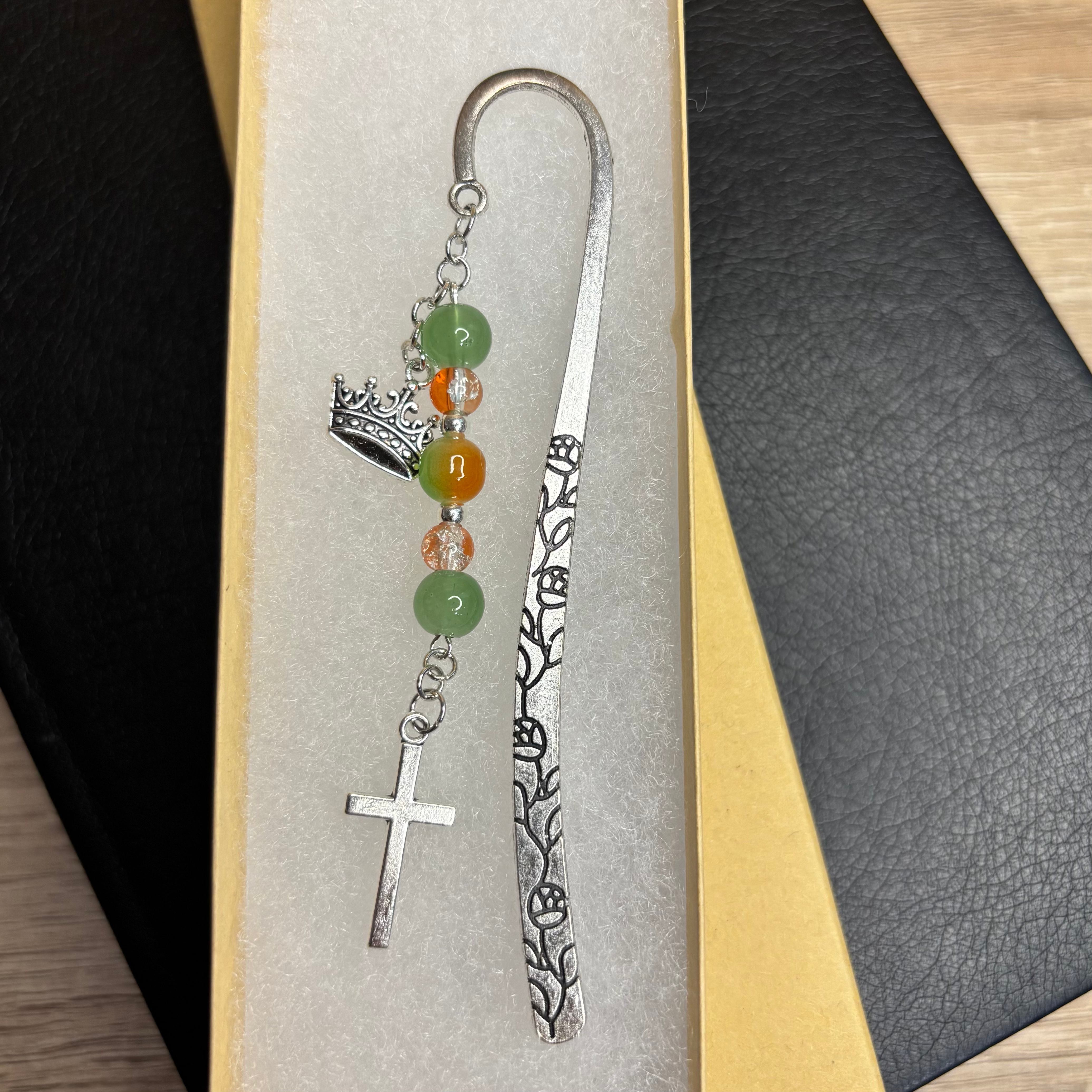 Metal Cross Crown Christian Jesus is King Bookmark Green Orange