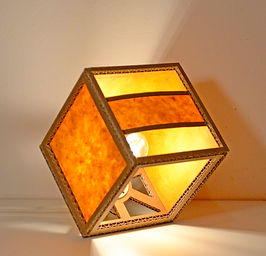 Lampe de table en carton CUBO PLUS 68
