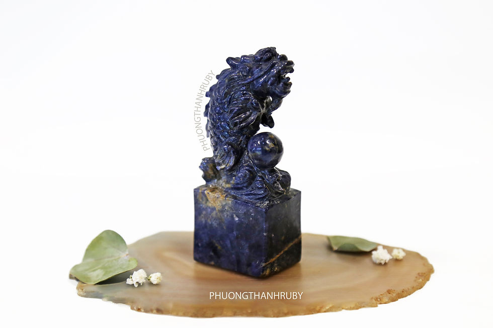 Hình thu nhỏ: Khối đá Sapphire Việt Nam tự nhiên được mài bóng
