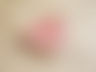 Đá Thạch Anh Hồng (Rose Quartz) Là Gì? Ý Nghĩa, Công Dụng Và Cách Nhận Biết