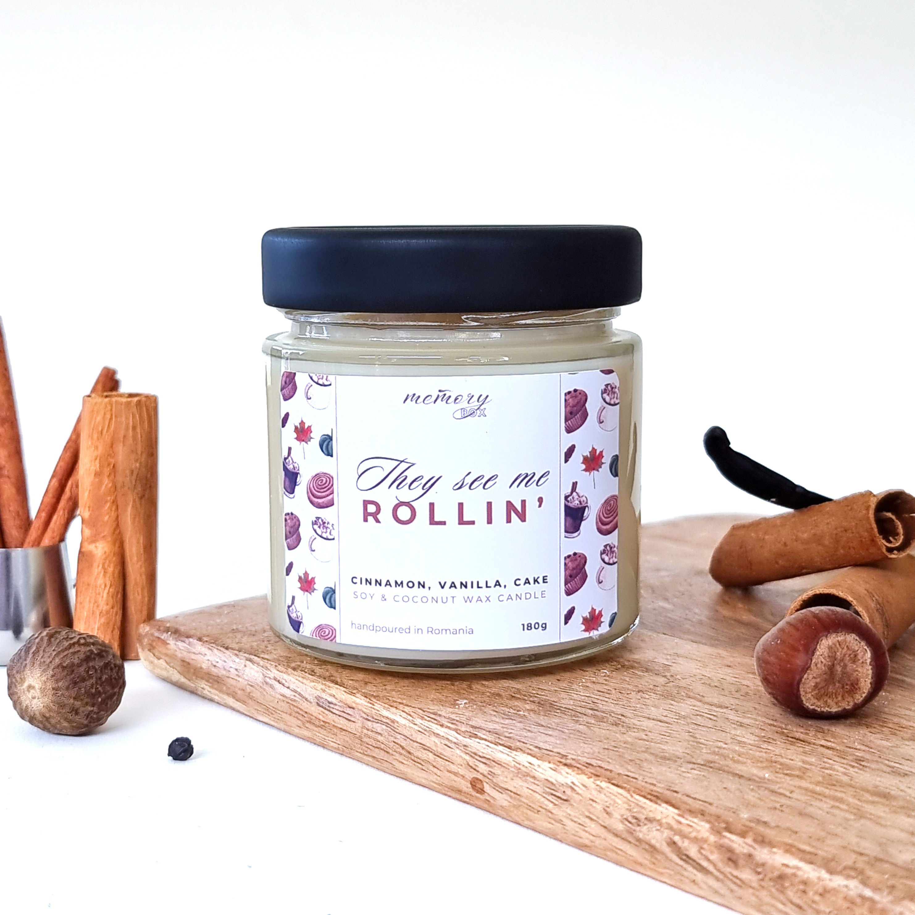 Lumanare parfumata de soia, parfum de scortisoara si vanilie, fitil de lemn, ceara de soia si cocos