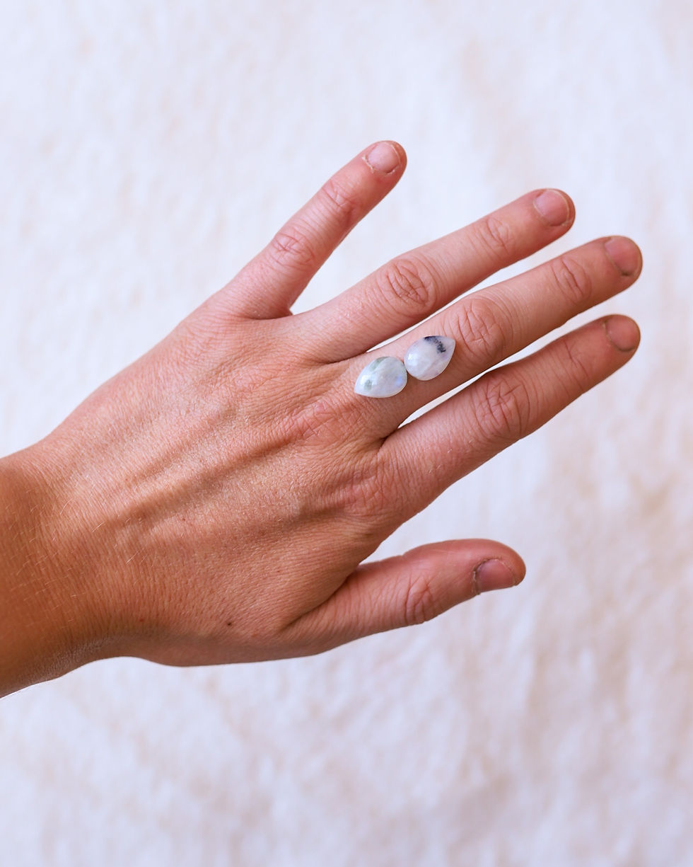 Thumbnail: Silver Rainbow Moonstone Ring