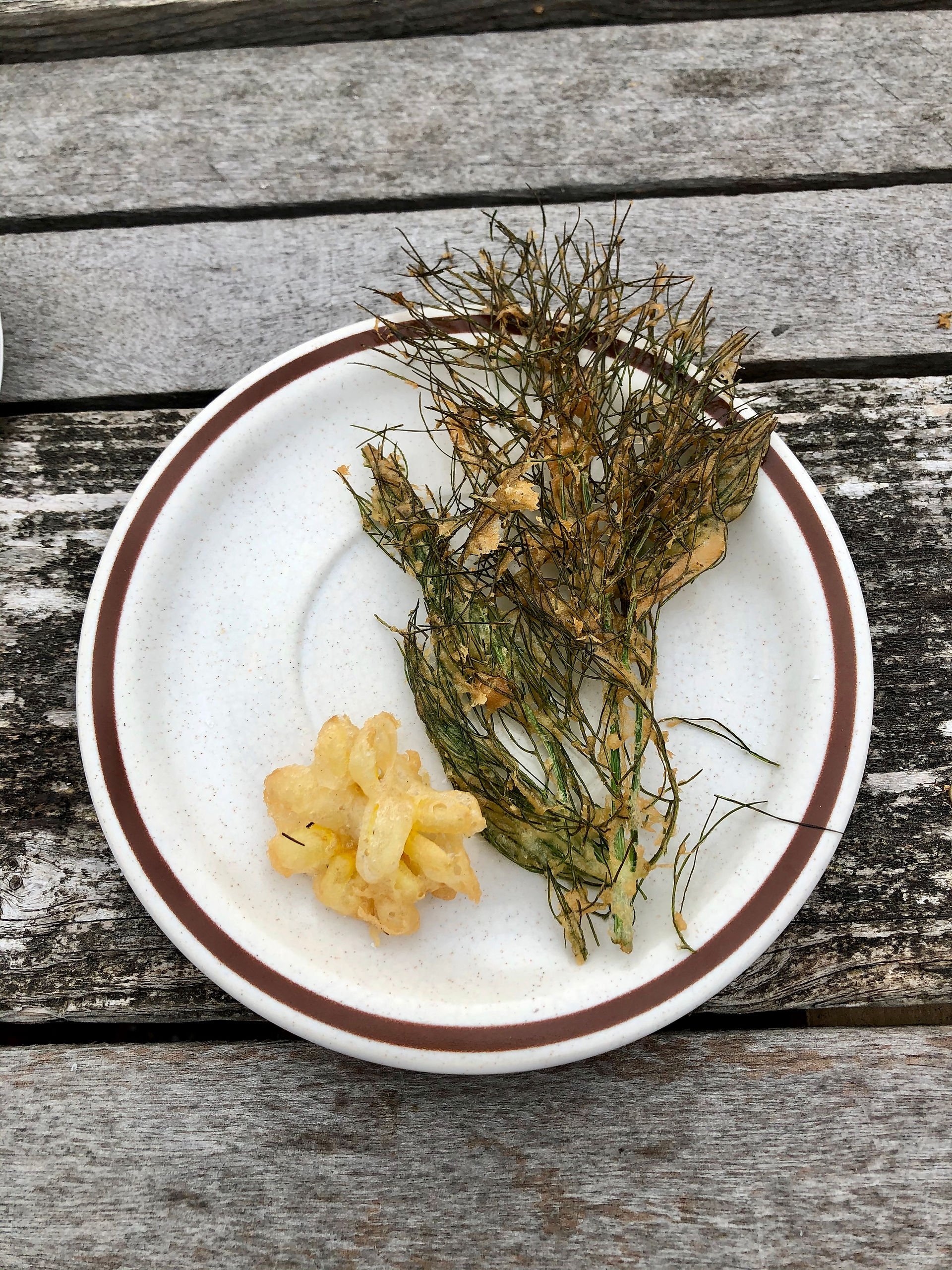 This next fried delight was the chrysanthemum flowers that we picked on our way to the table and a big bunch of fennel. 