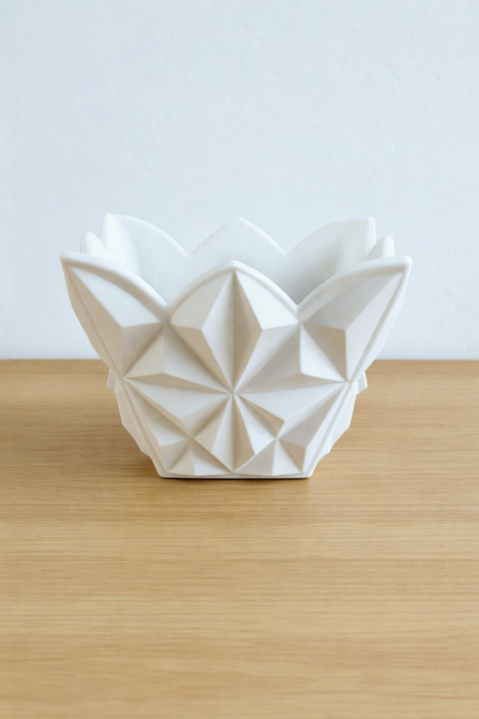 Miniature : Pot géométrique à facettes motif diamant en Jesmonite