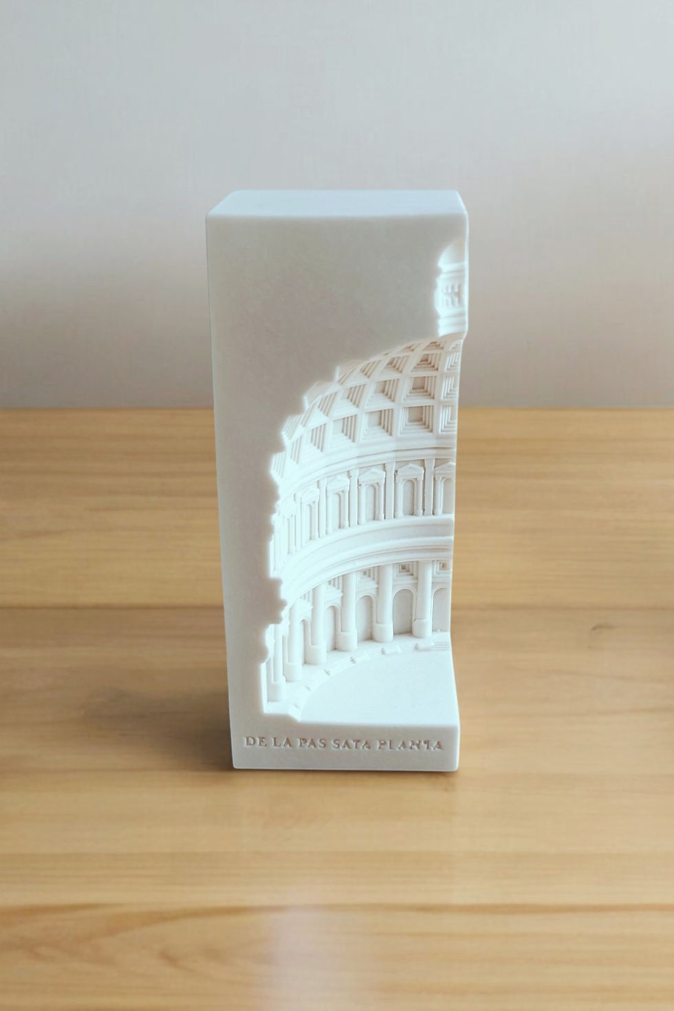 Miniature : Sculptures architecturales en Jesmonite – 2 serre‑livres dôme