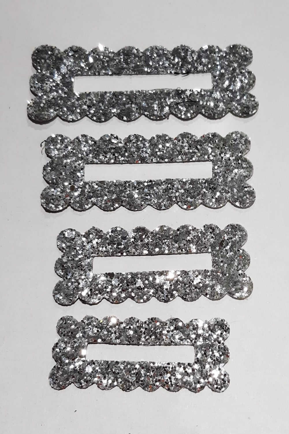 Scallop Rectangle snap clip cutting die