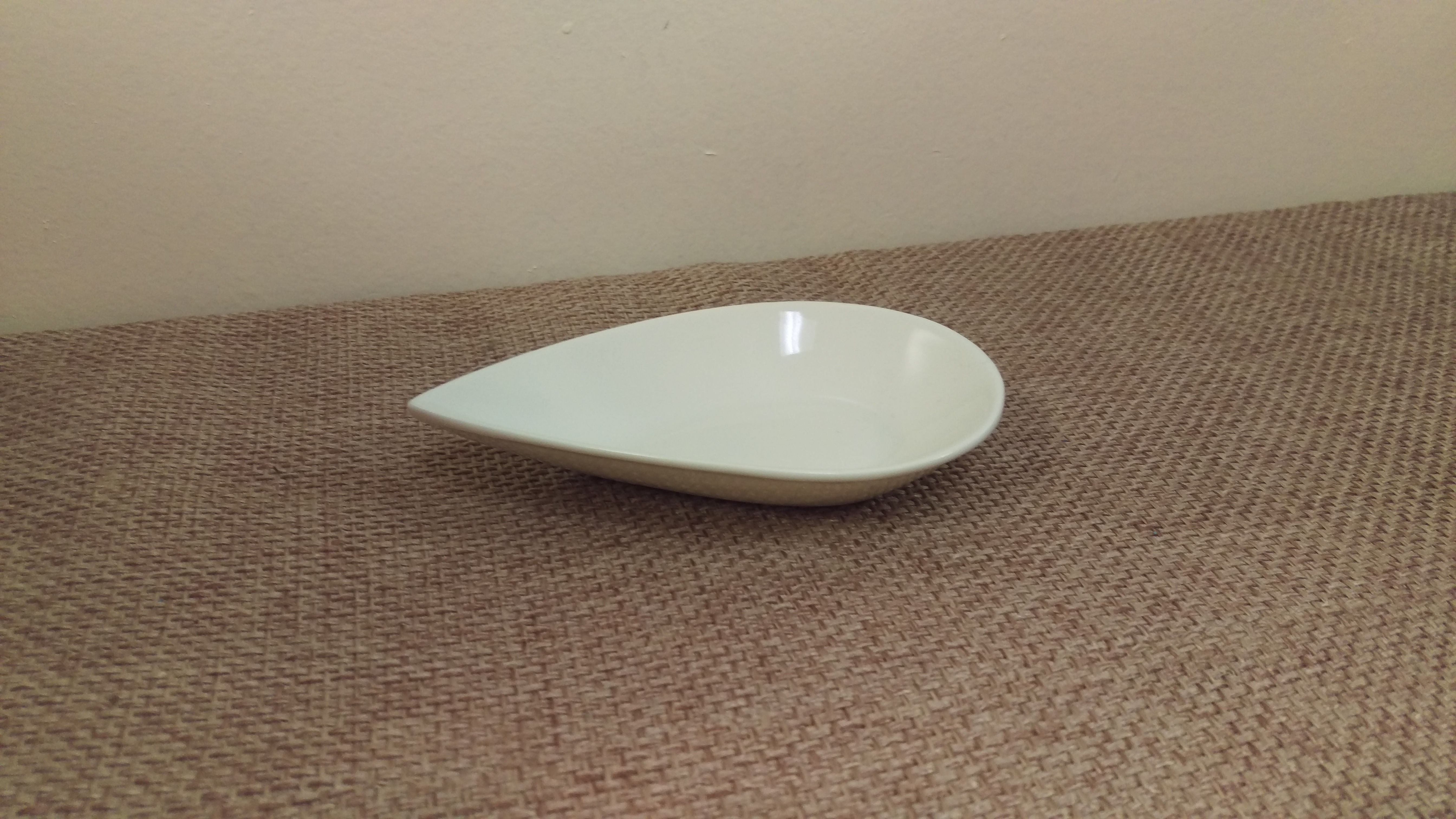 White Teardrop Plate 3.5"