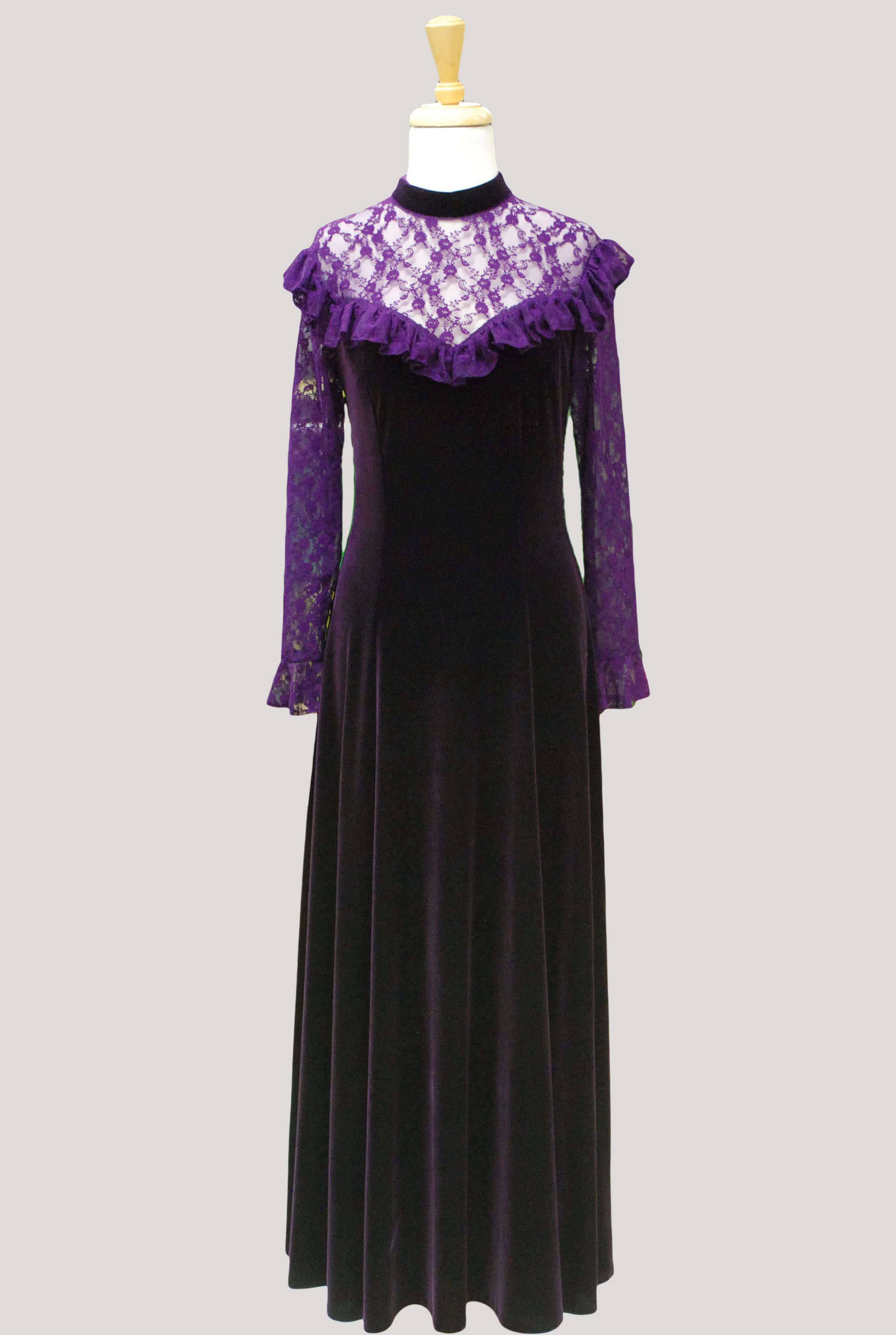 1303 Purple Velvet, Purple Lace