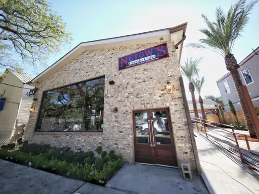 Neyow’s Creole Café: A Taste of New Orleans Tradition
