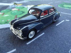 Peugeot 203 Darl'Mat 1/43ème