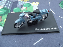 Motobécane AV88 1/18ème