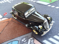 Citroên 15-six 1/43ème